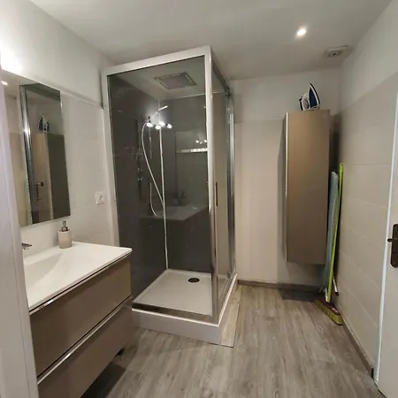 Apartment Chez Linat - En Rez De Jardin Au Calme Avec Vue Vallauris